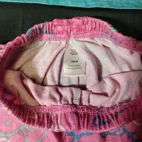 Hello Kitty Pajama set - Picture 4 of 5